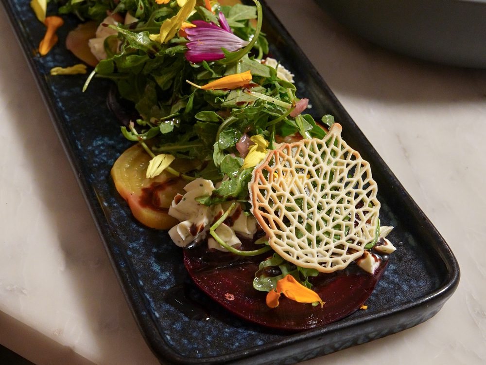 Beet carpaccio with a lace tuile
